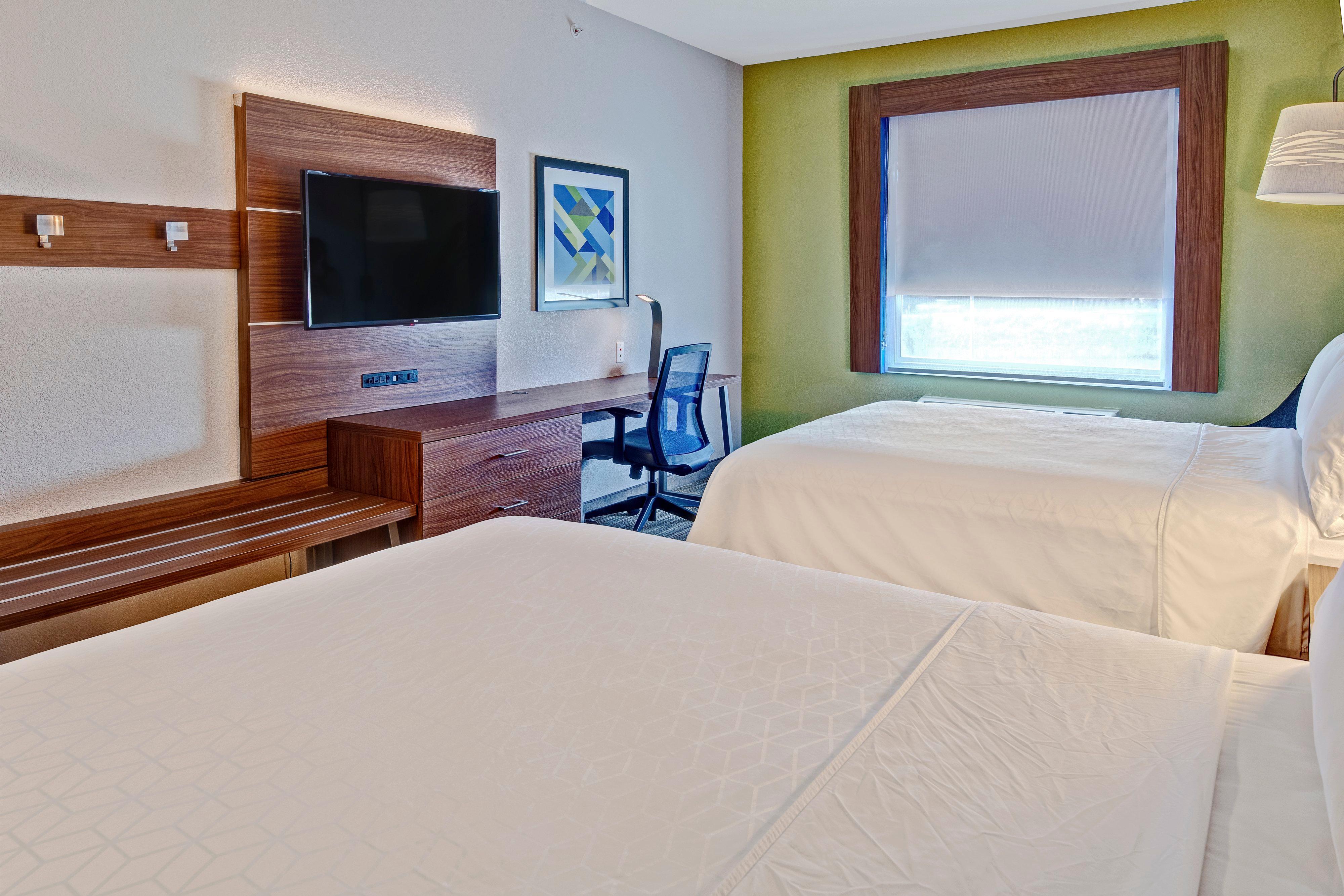 Holiday Inn Express Hotel & Suites Clarksville Екстериор снимка