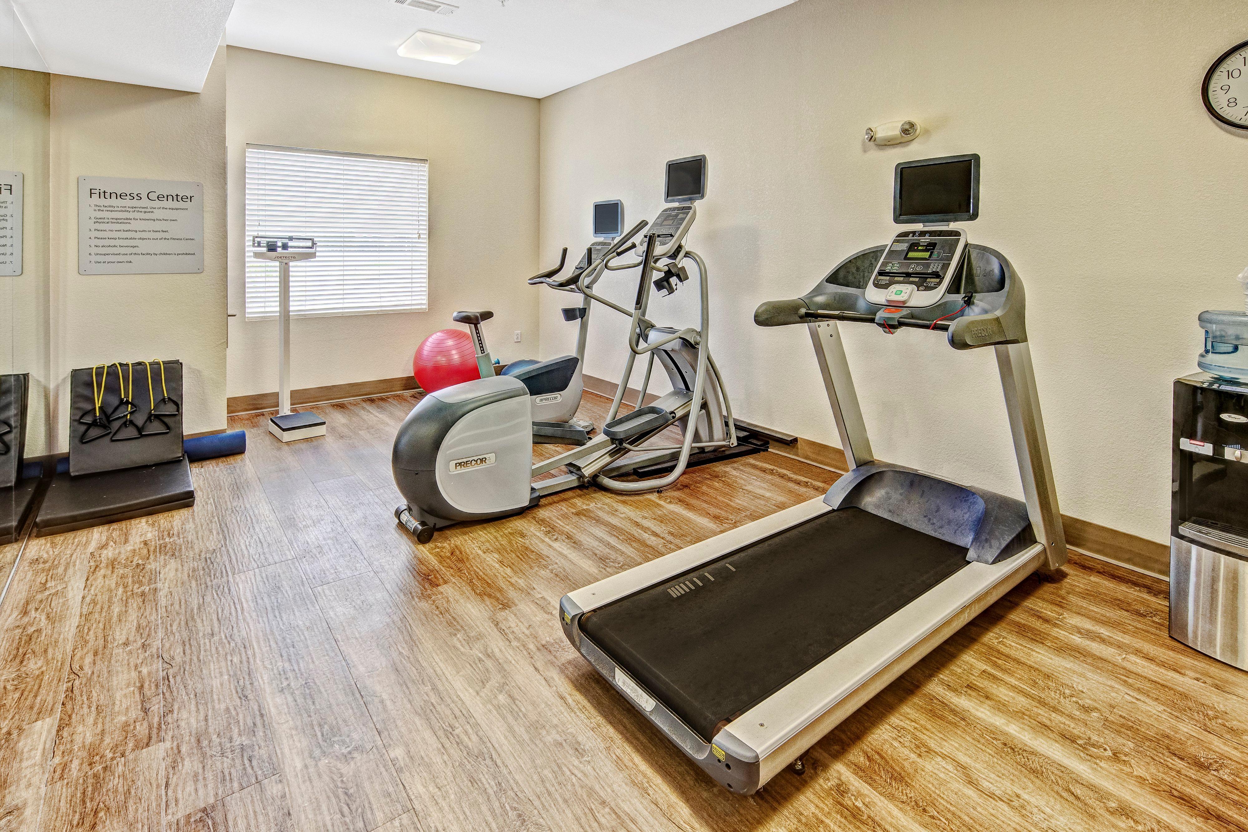 Holiday Inn Express Hotel & Suites Clarksville Екстериор снимка